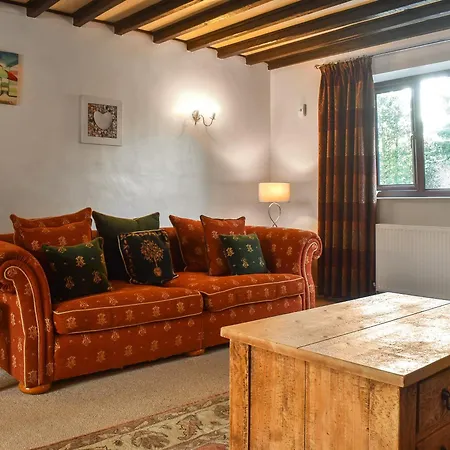 Larpool Mews Dom wakacyjny *